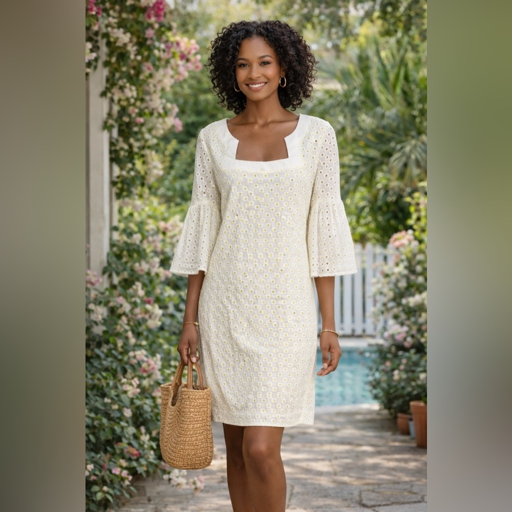 Trina Turk White Eyelet Shift Dress Size 8 | Bell Sleeve Summer Sundress
